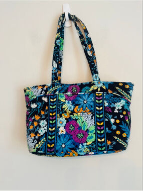 Vera Bradley Midnight Blues Mandy Tote Bag Floral Quilted Shoulder Handbag